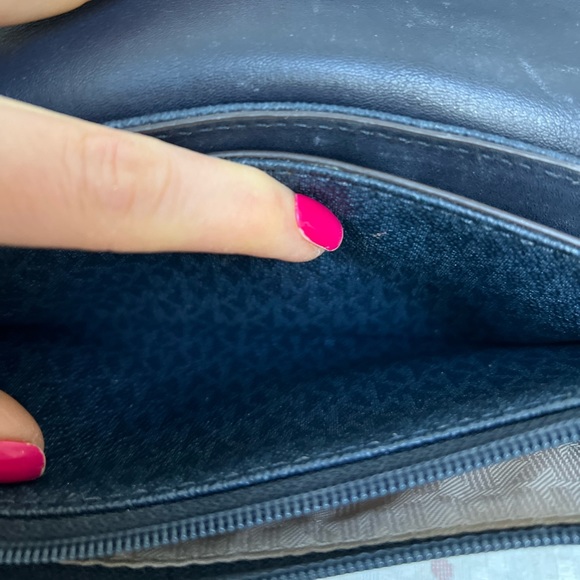 MICHAEL KORD CROSSBODY /BAG - Picture 11 of 11